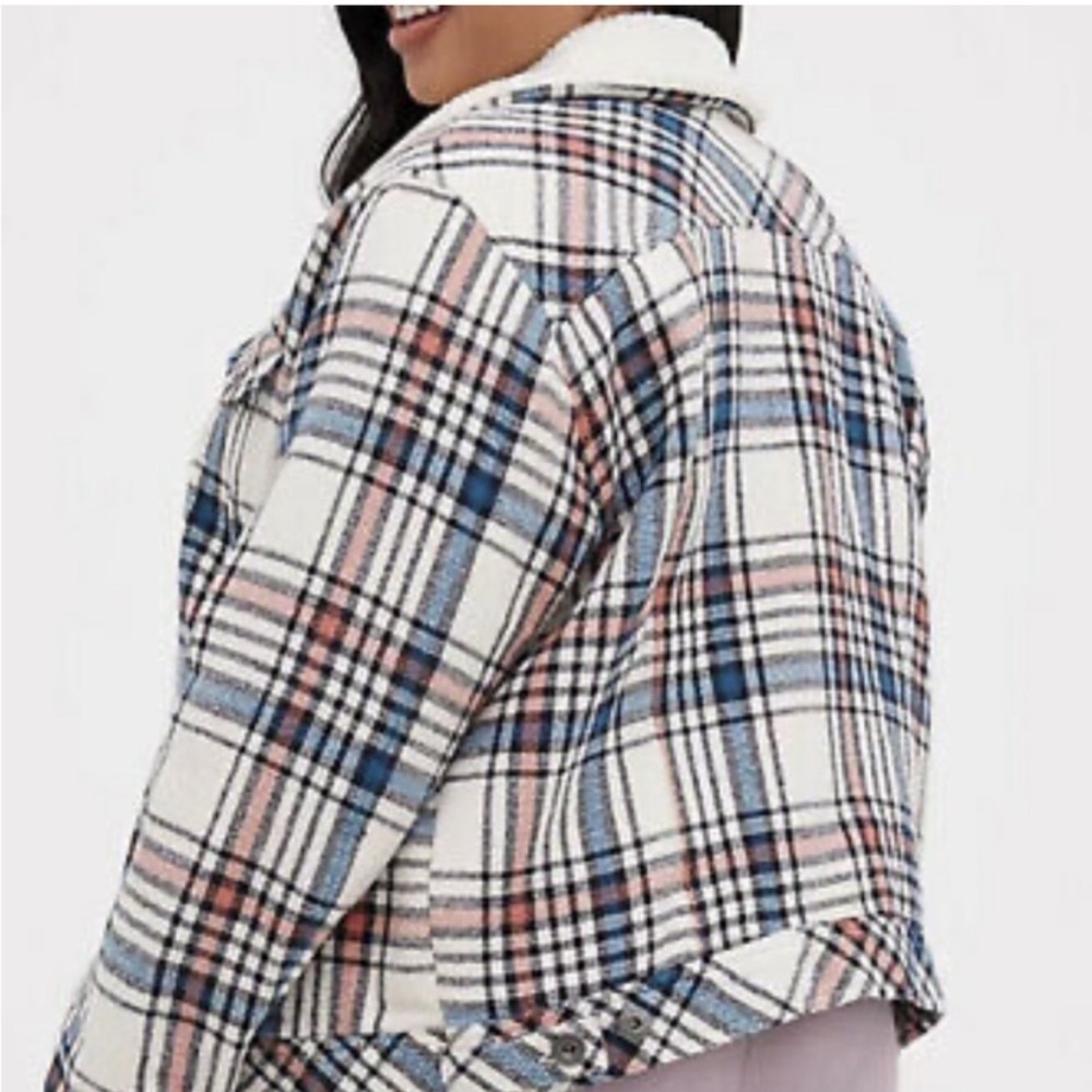 Torrid size 00x 10 M/L Trucker Jacket - Sherpa Trim Plaid - Picture 5 of 8